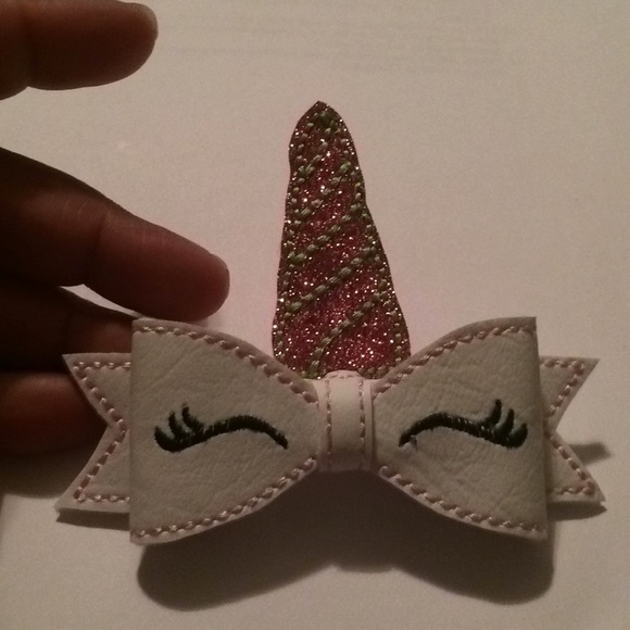 Handmade Unicorn Hair Bow - Picture 2 of 4